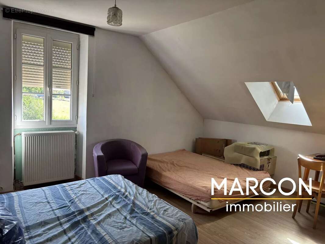 Maison à SAINT-GEORGES-LES-LANDES