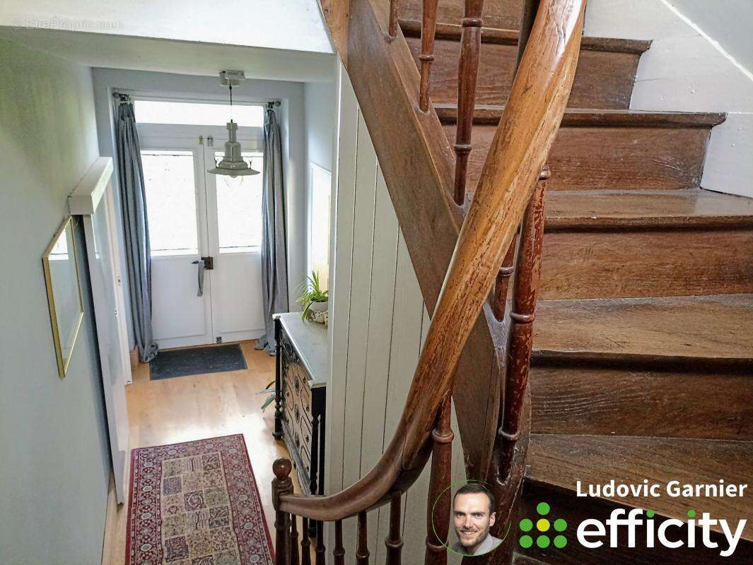 Maison à LE MESNIL-GILBERT