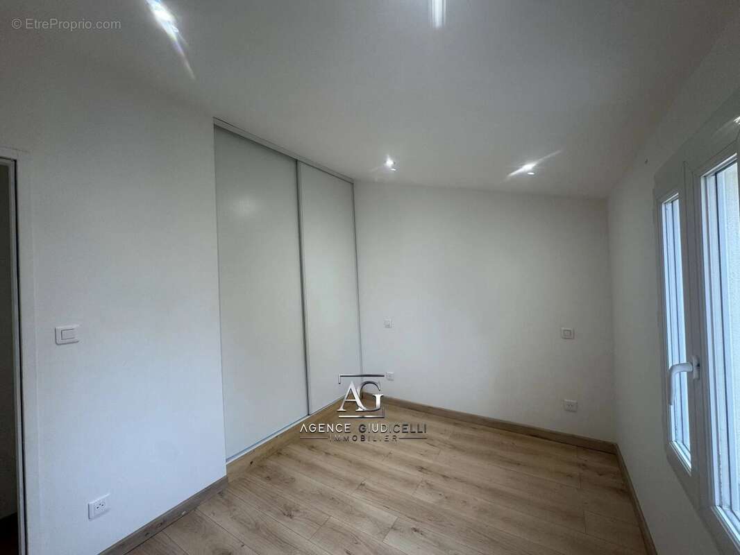 Maison à CUTTOLI-CORTICCHIATO