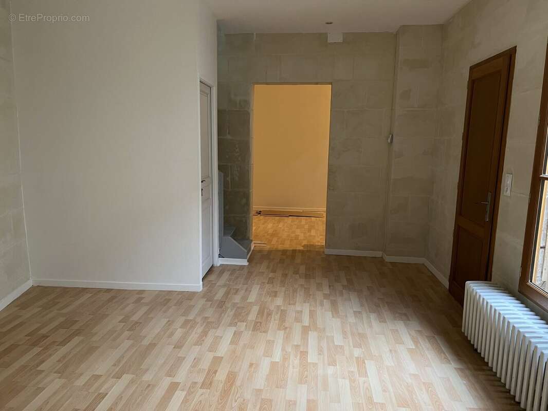 Appartement à CHINON