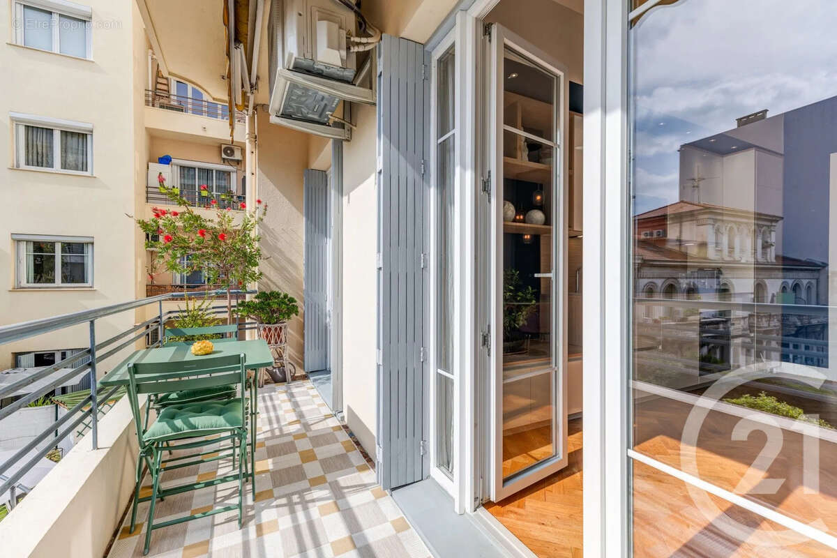 Appartement à NICE