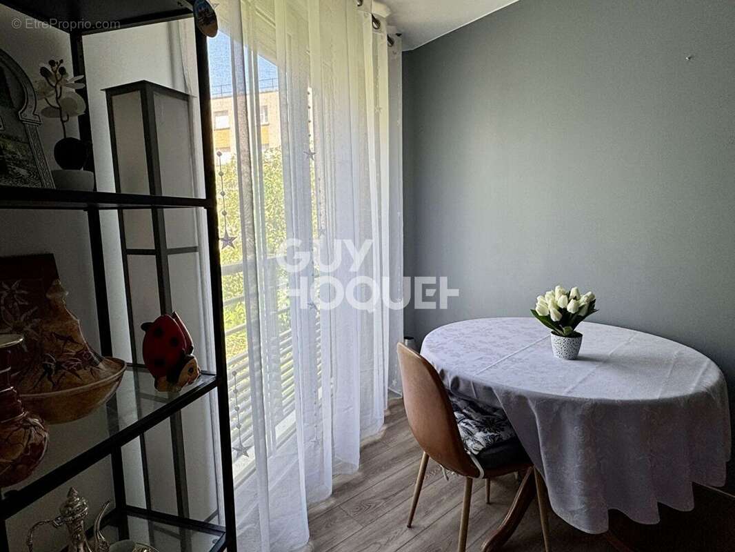Appartement à ATHIS-MONS