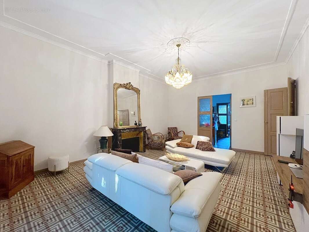 Appartement à NIMES