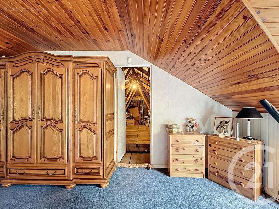 Maison à COMBS-LA-VILLE