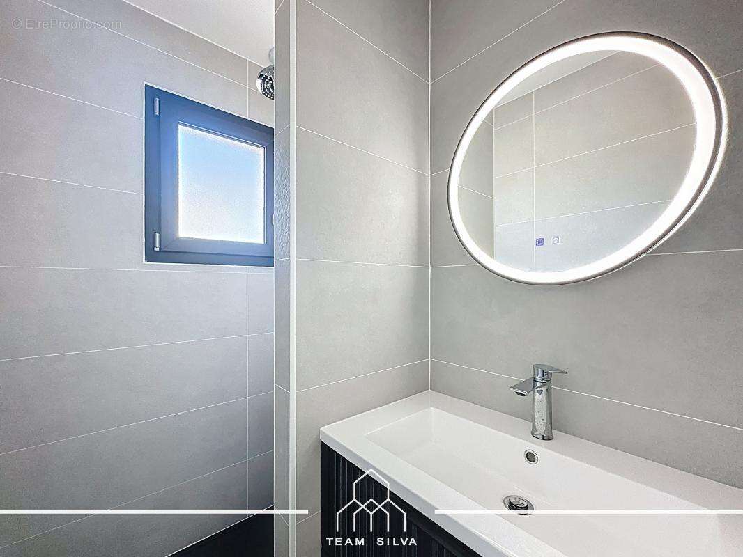 Maison à SAINT-ROMAIN-EN-GAL