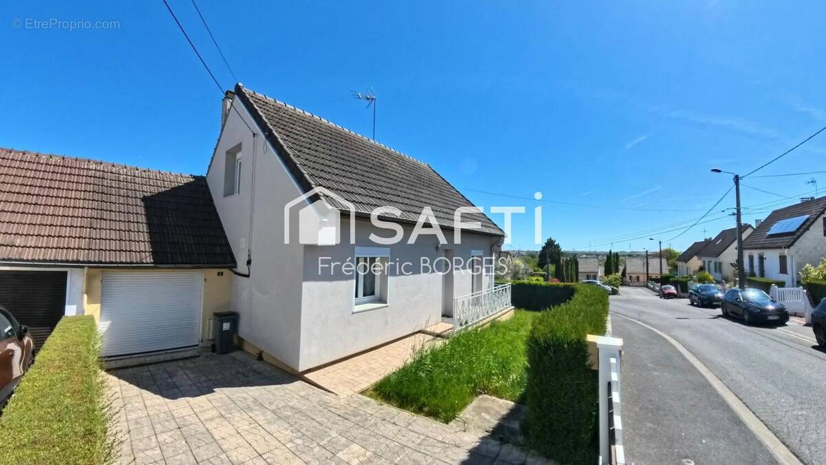 Photo 1 - Maison à SAINT-QUENTIN
