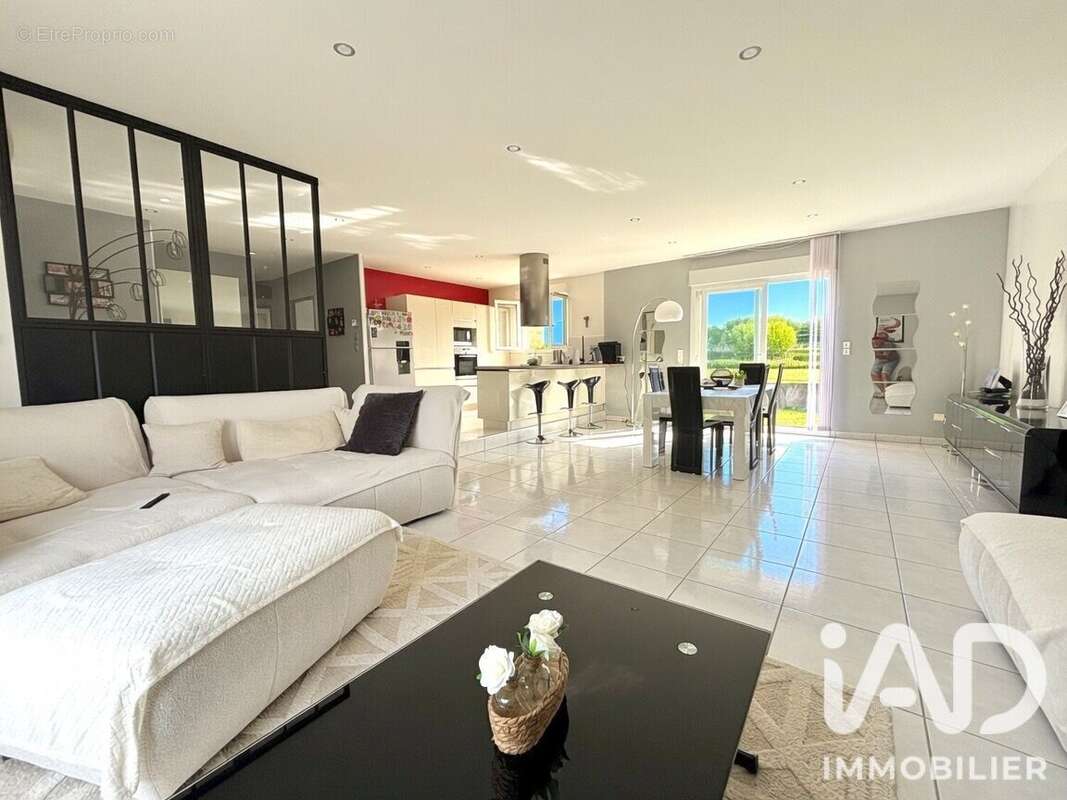 Photo 4 - Maison à LA FRANCHEVILLE