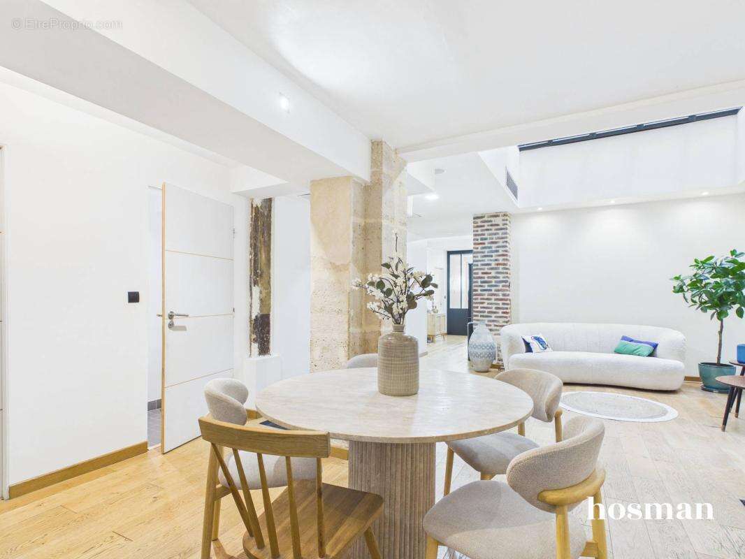 Appartement à PARIS-3E