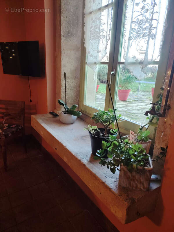 Maison à LACROIX-SUR-MEUSE