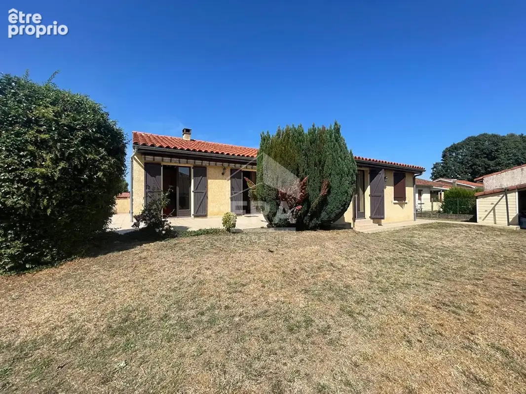 Maison à VIC-EN-BIGORRE