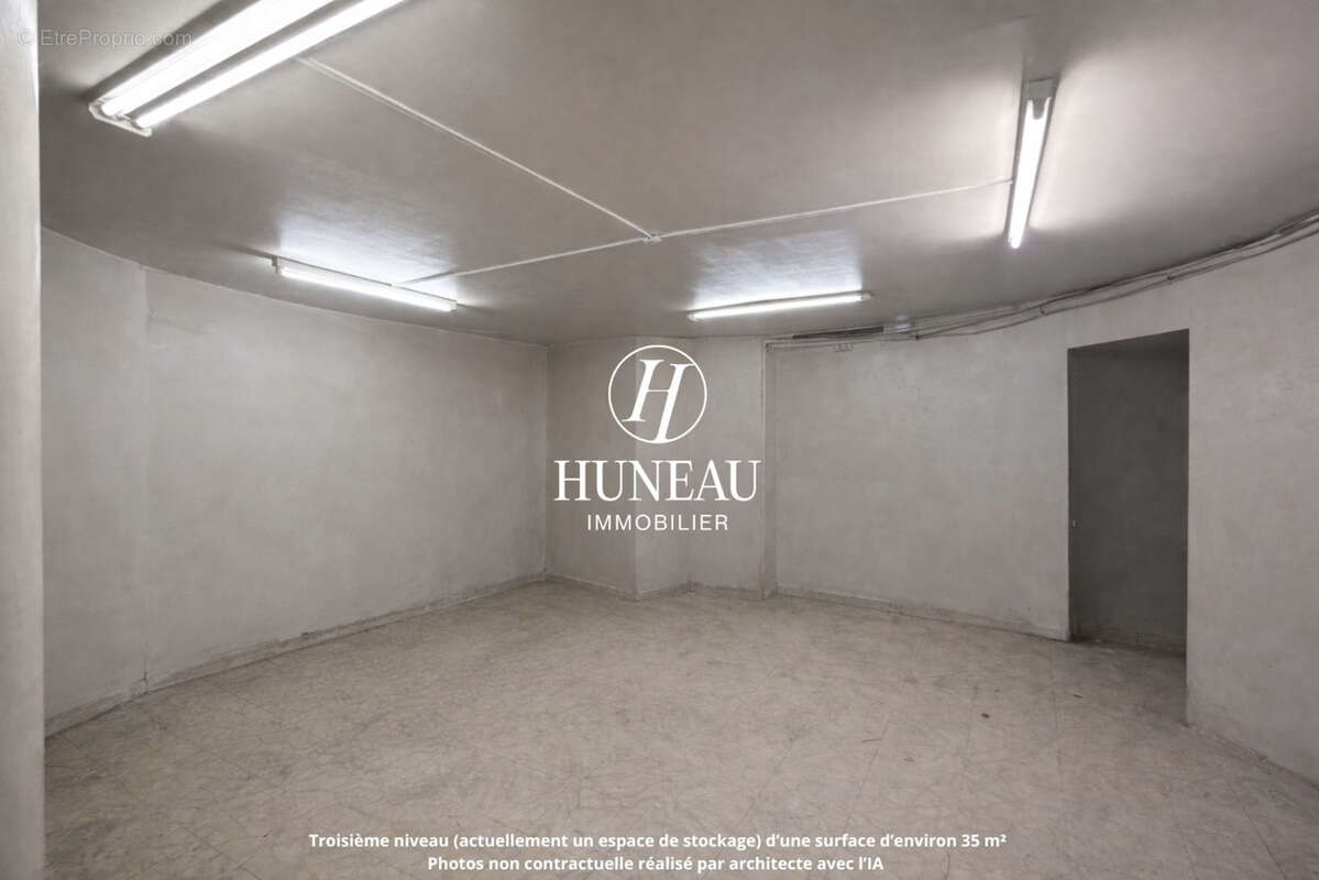 Commerce à PARIS-9E