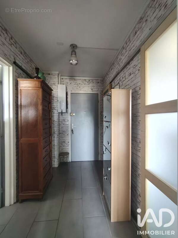 Appartement 41 m² à Evreux  - photo 2