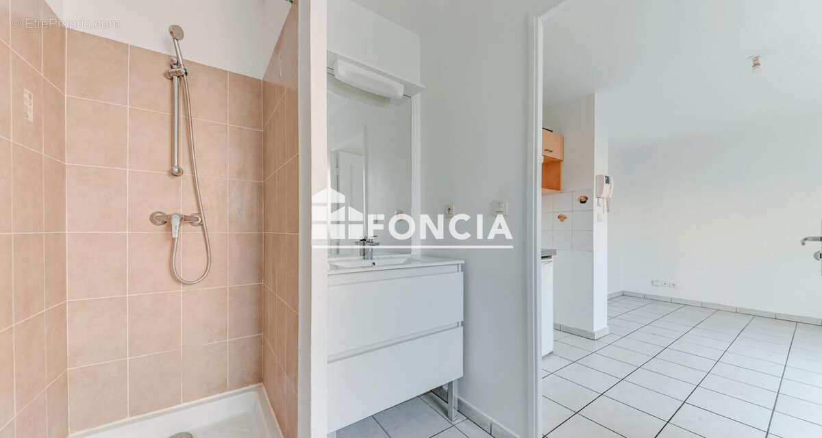 Appartement à LYON-8E