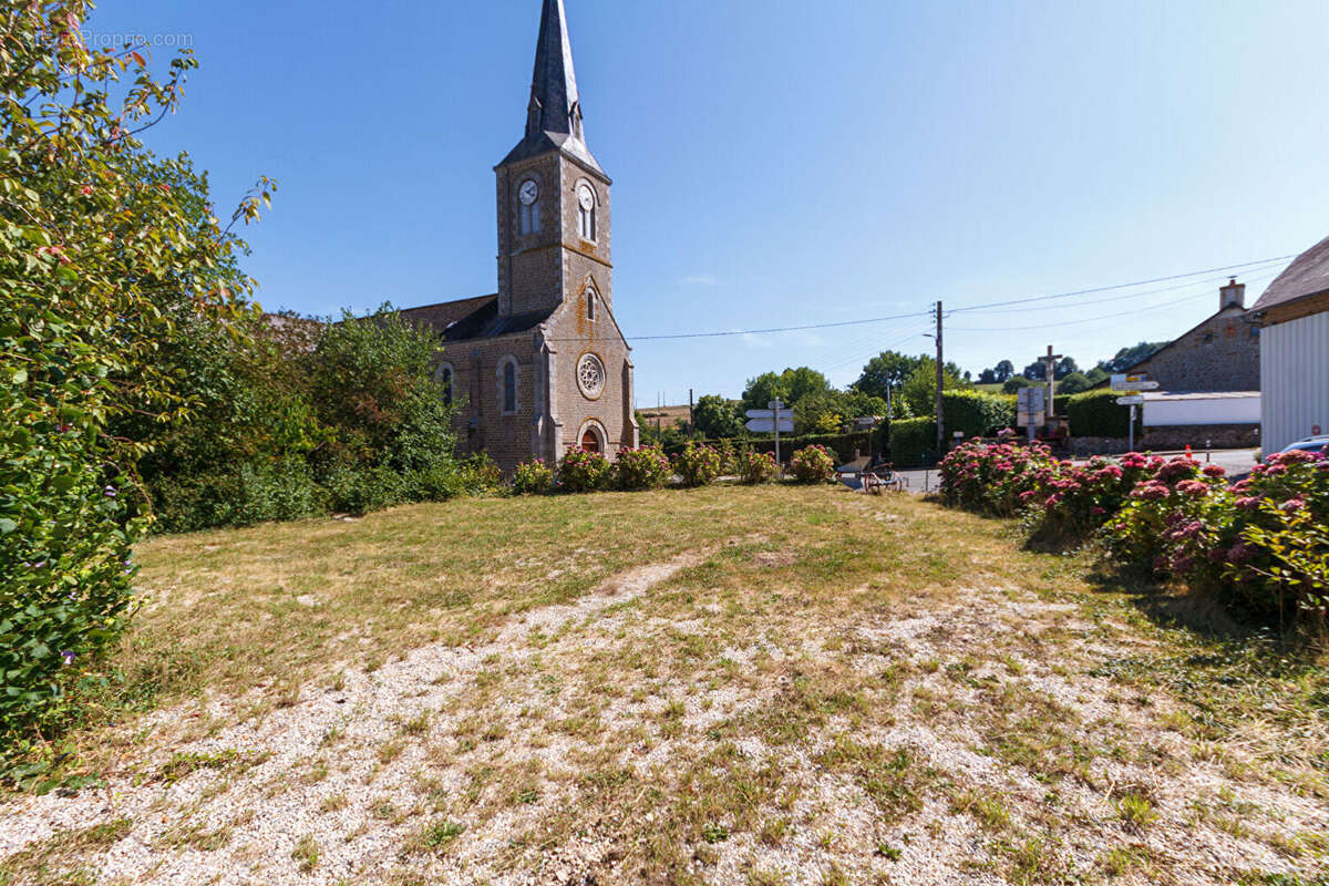 Maison à SAINTE-MARIE-DU-BOIS