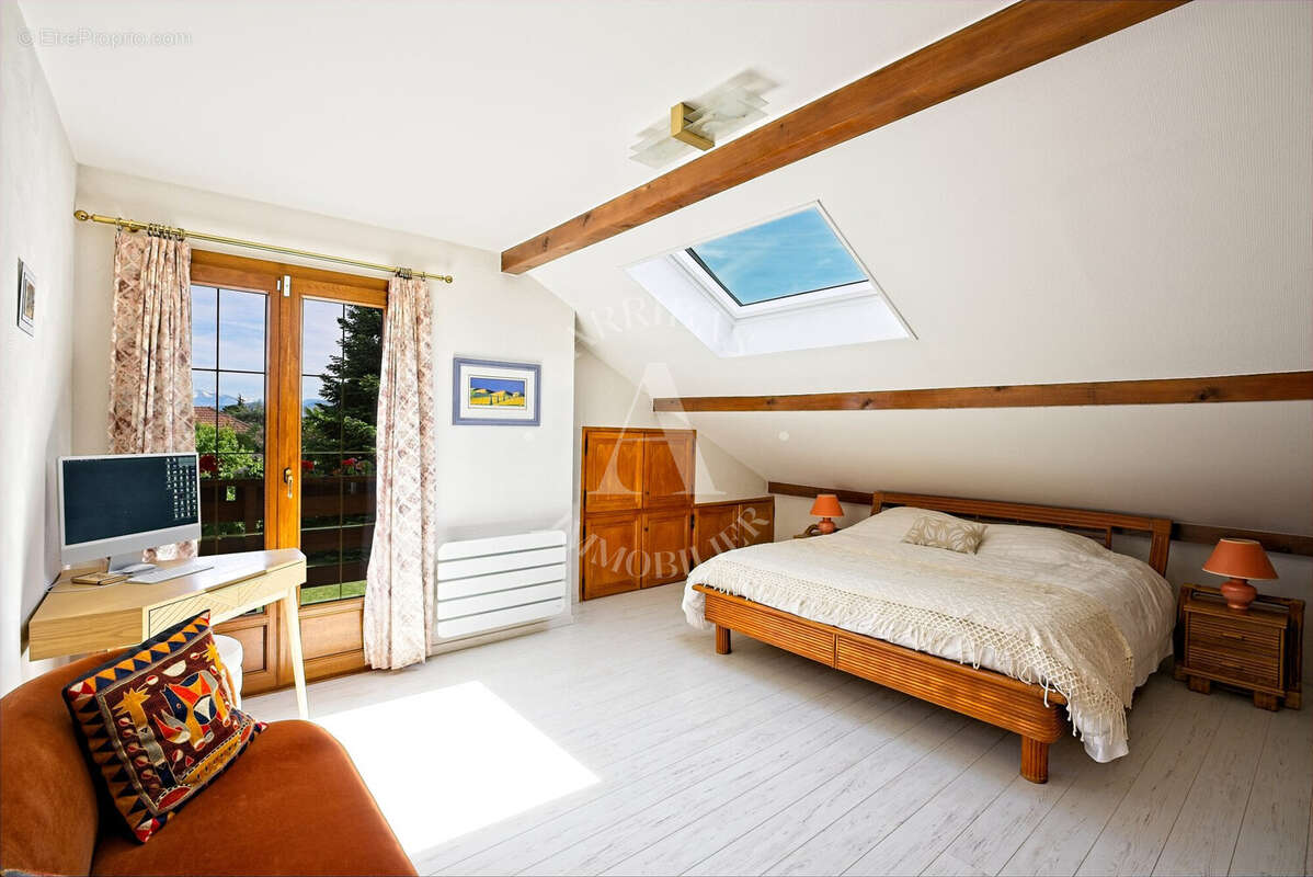 Maison à PREVESSIN-MOENS