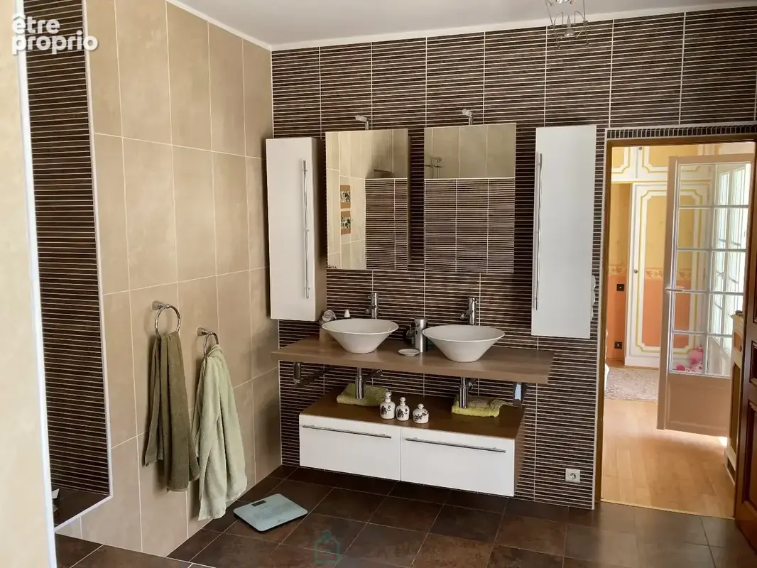 Villa située dans un secteur verdoyant très recherché - photo 12