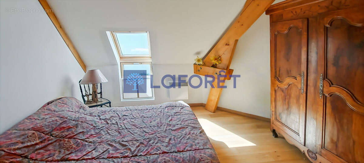 Maison à LA CHAPELLE-AUX-NAUX