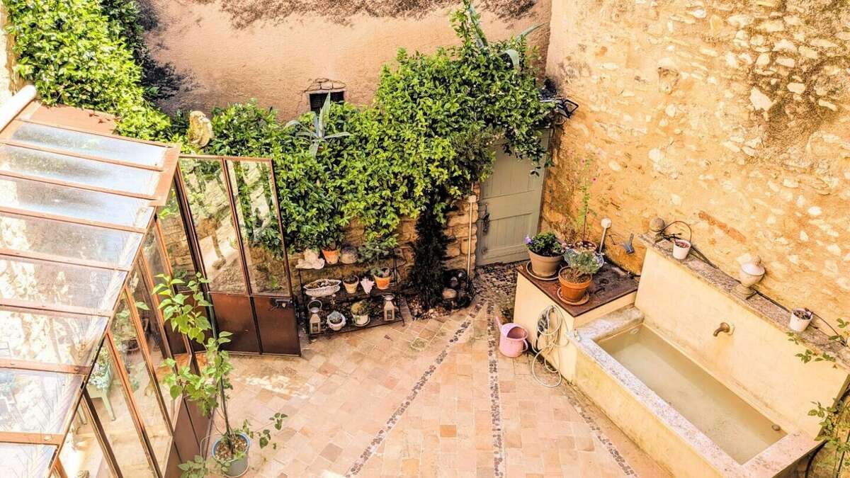 Maison à CUCURON