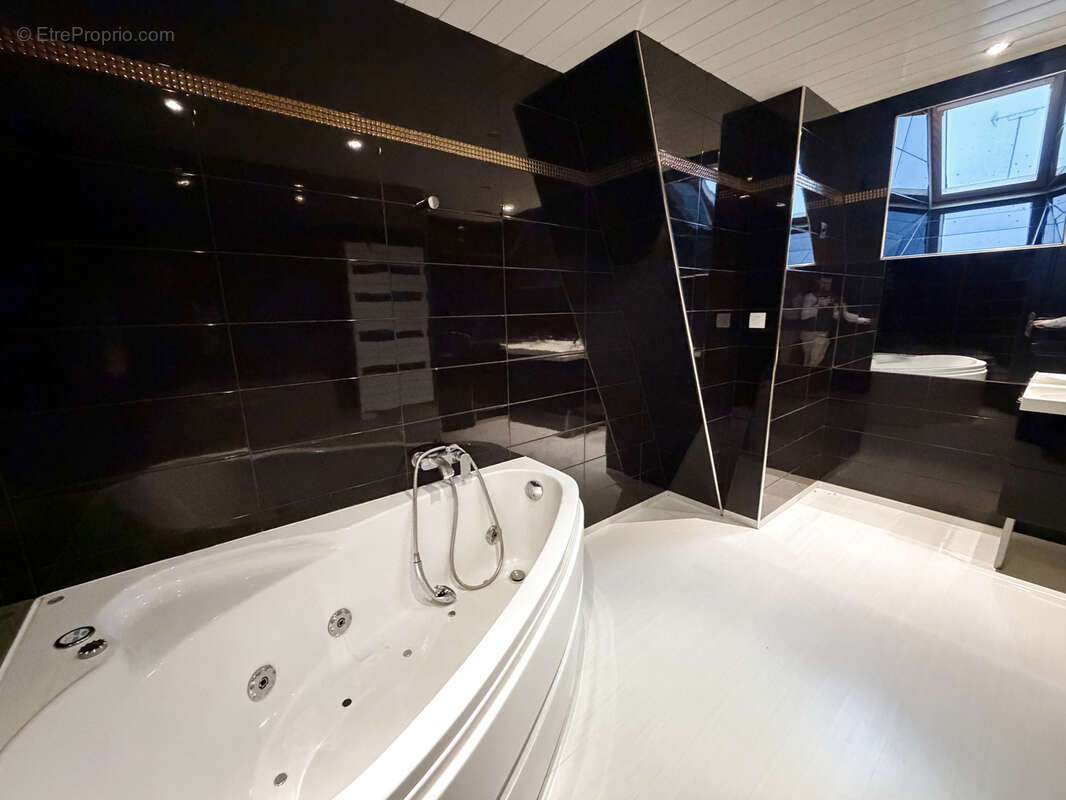 Maison à LONGUEVILLE-SUR-AUBE