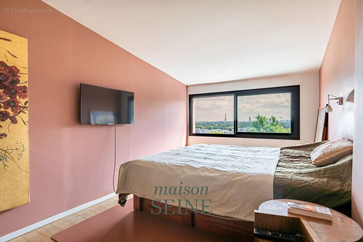 Maison à SURESNES