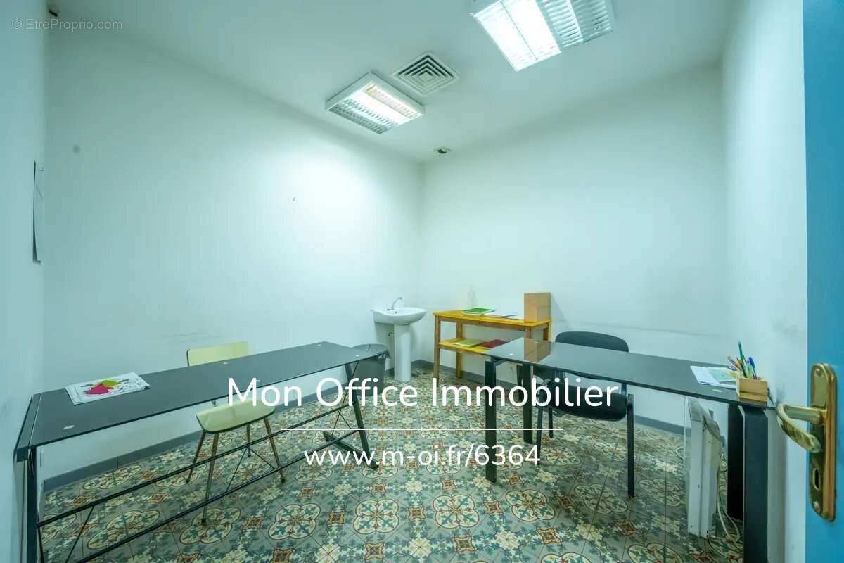 Commerce à MARSEILLE-1E