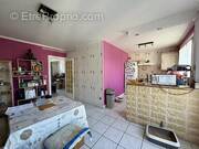 Appartement à SAINT-PRIEST-EN-JAREZ