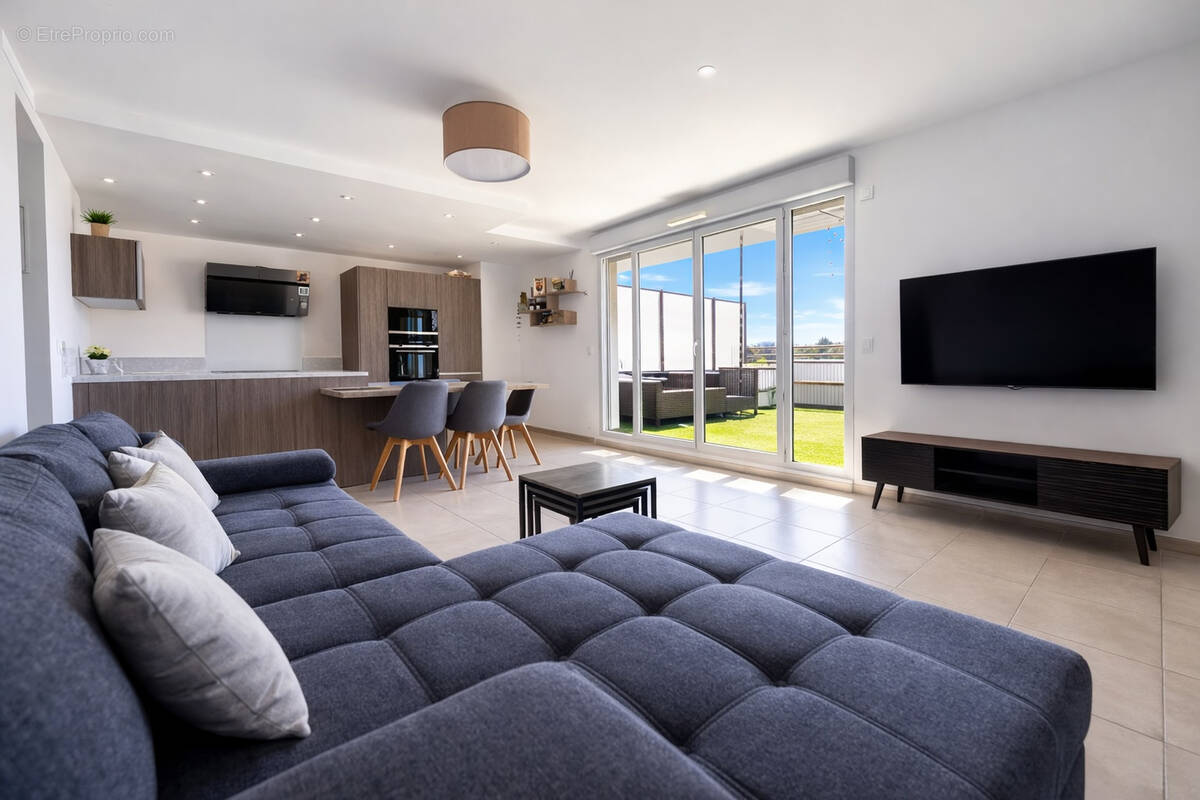 Appartement à MANDELIEU-LA-NAPOULE