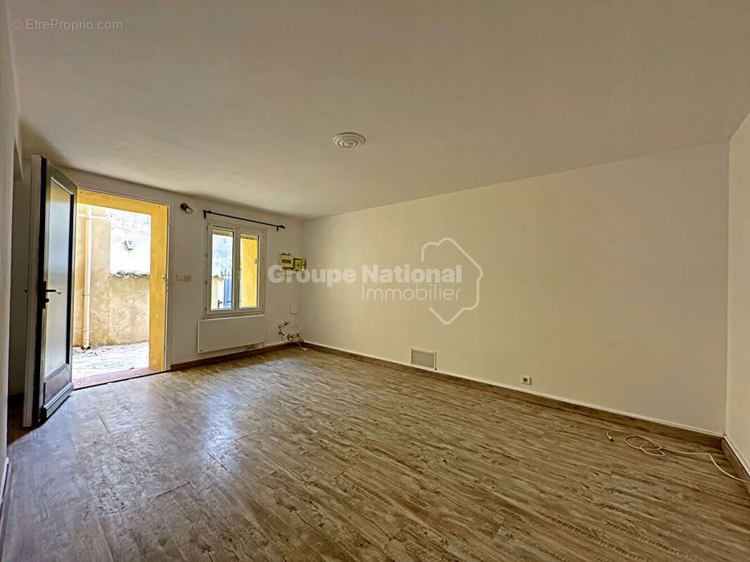 Maison à SAINT-NAZAIRE-DE-PEZAN