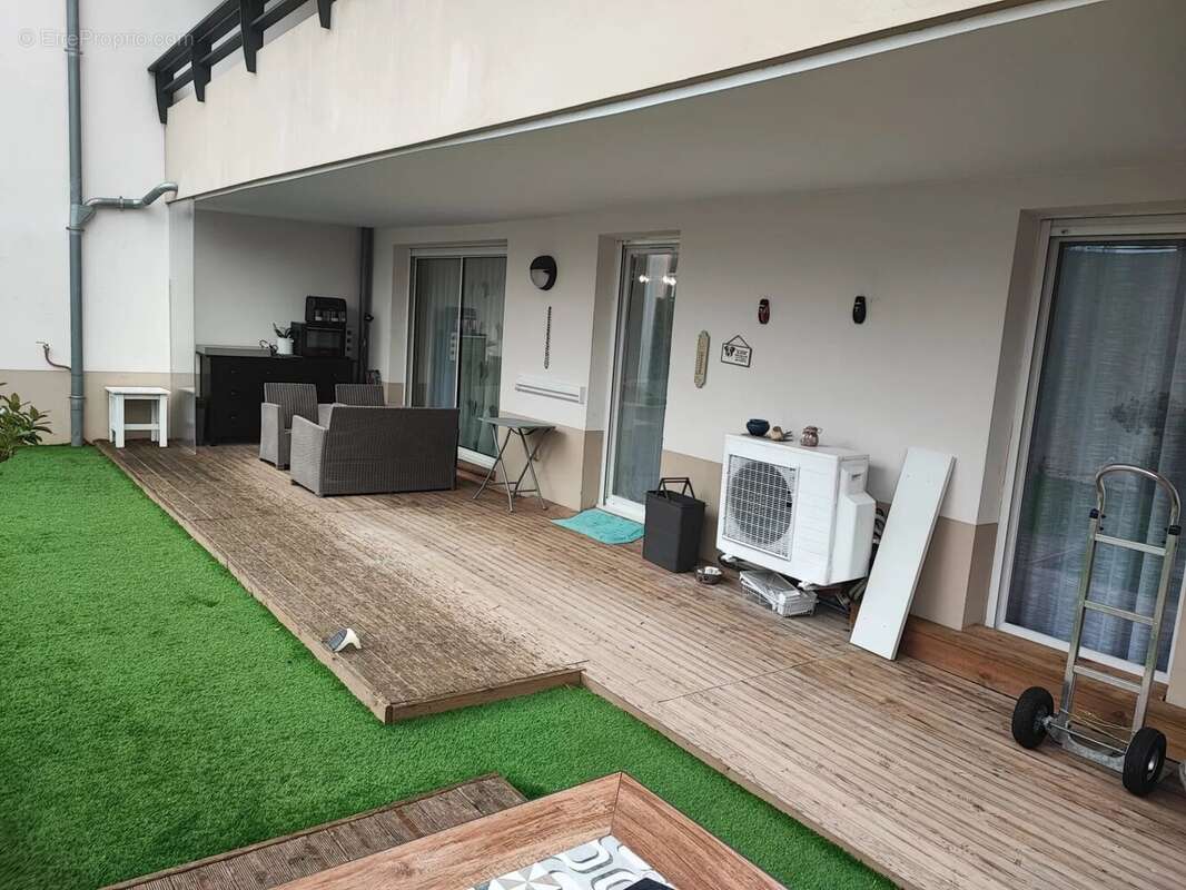 Appartement à SIX-FOURS-LES-PLAGES