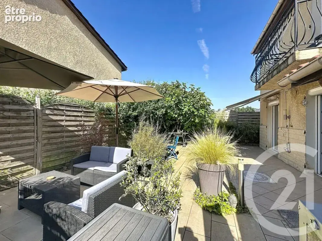 Maison 80 m² à Saint-Fons  - photo 5