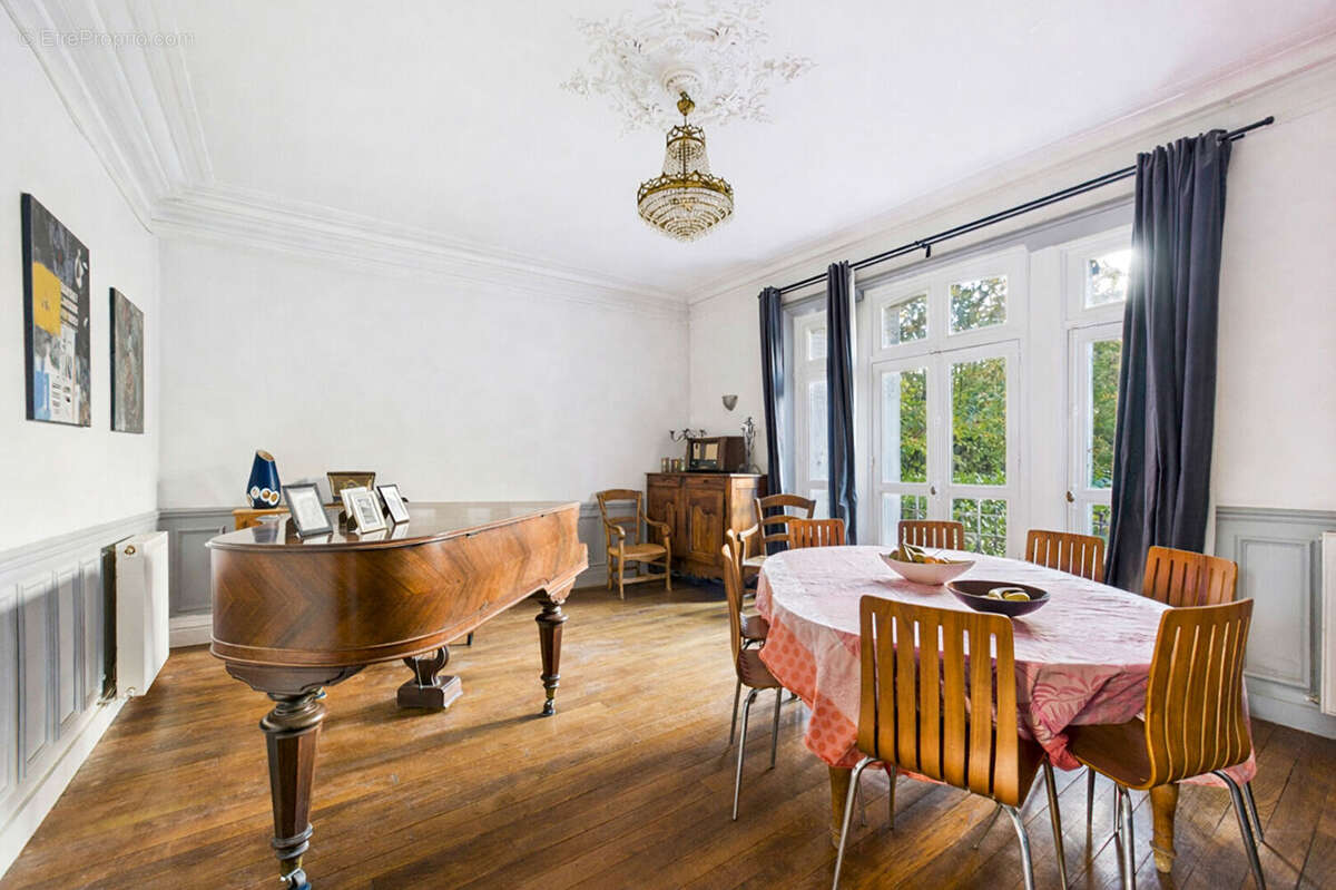 Maison à LAGNY-SUR-MARNE