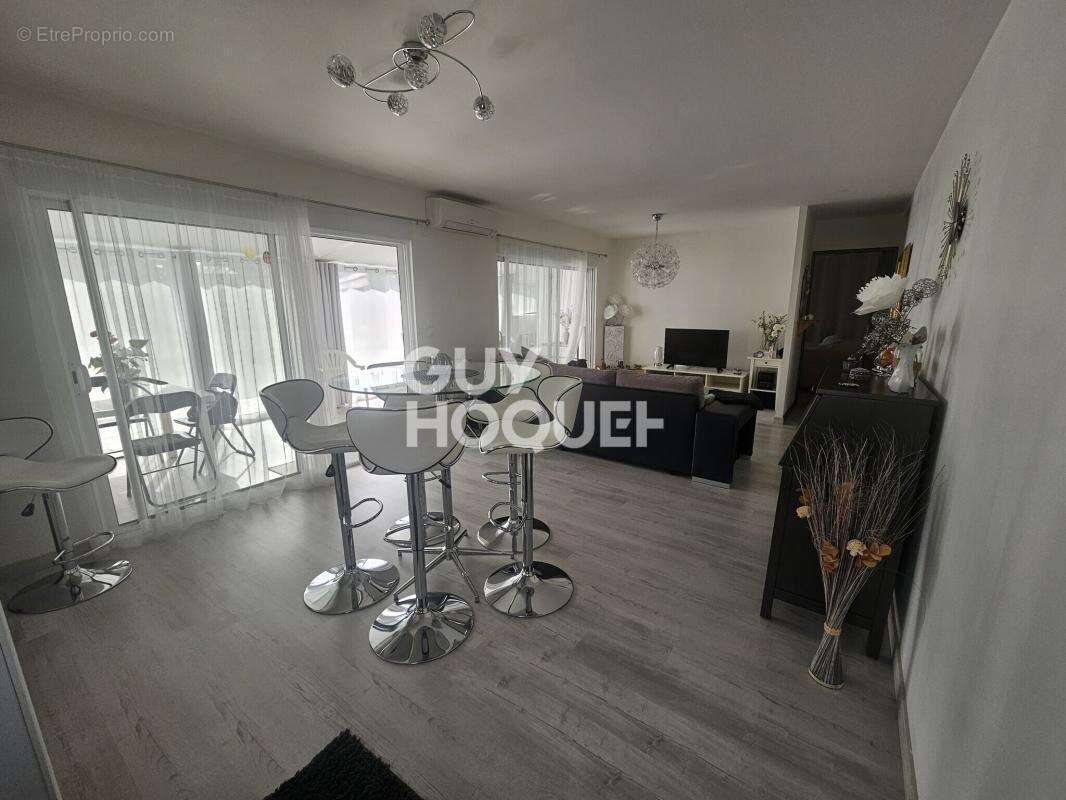 Maison à SURGERES
