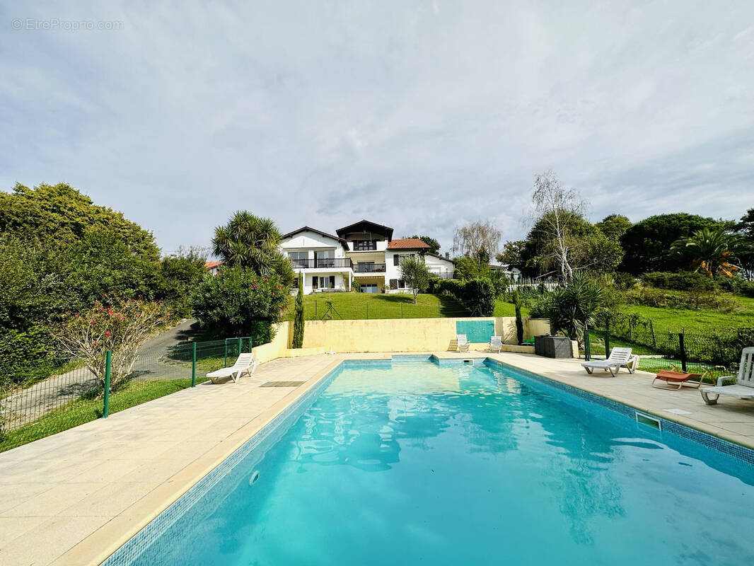 Appartement à ARBONNE