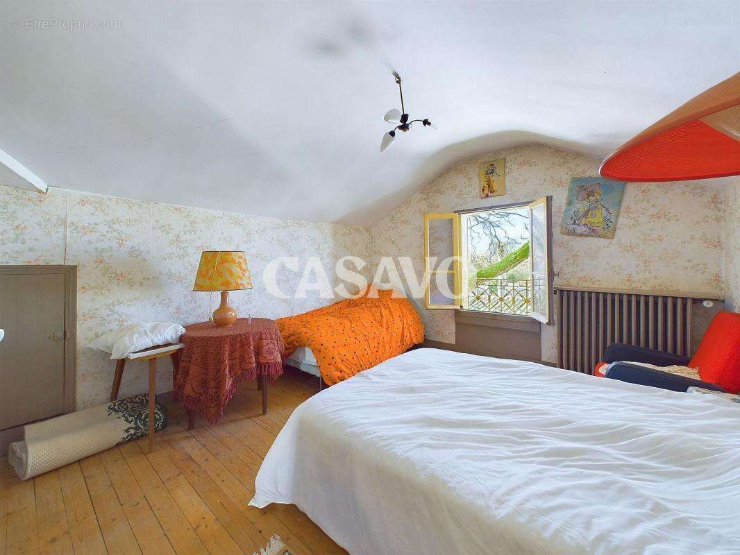 Maison à CHAMPIGNY-SUR-MARNE