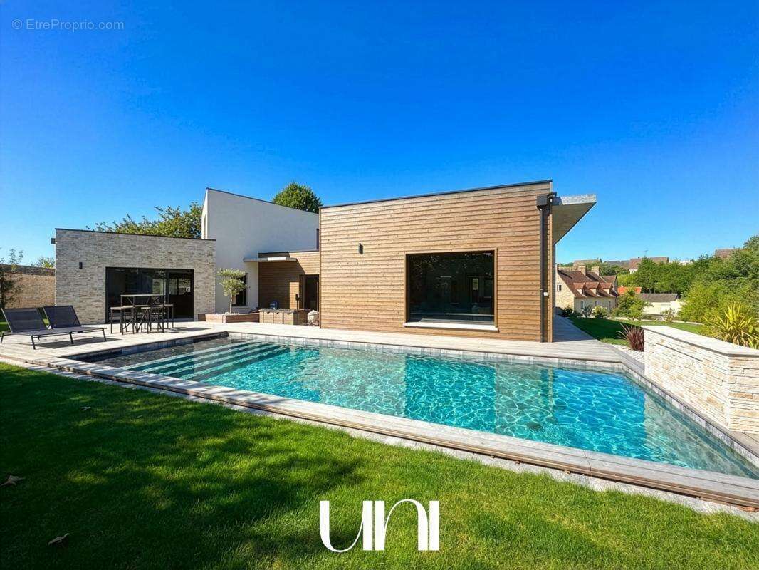 Maison à BIEVILLE-BEUVILLE