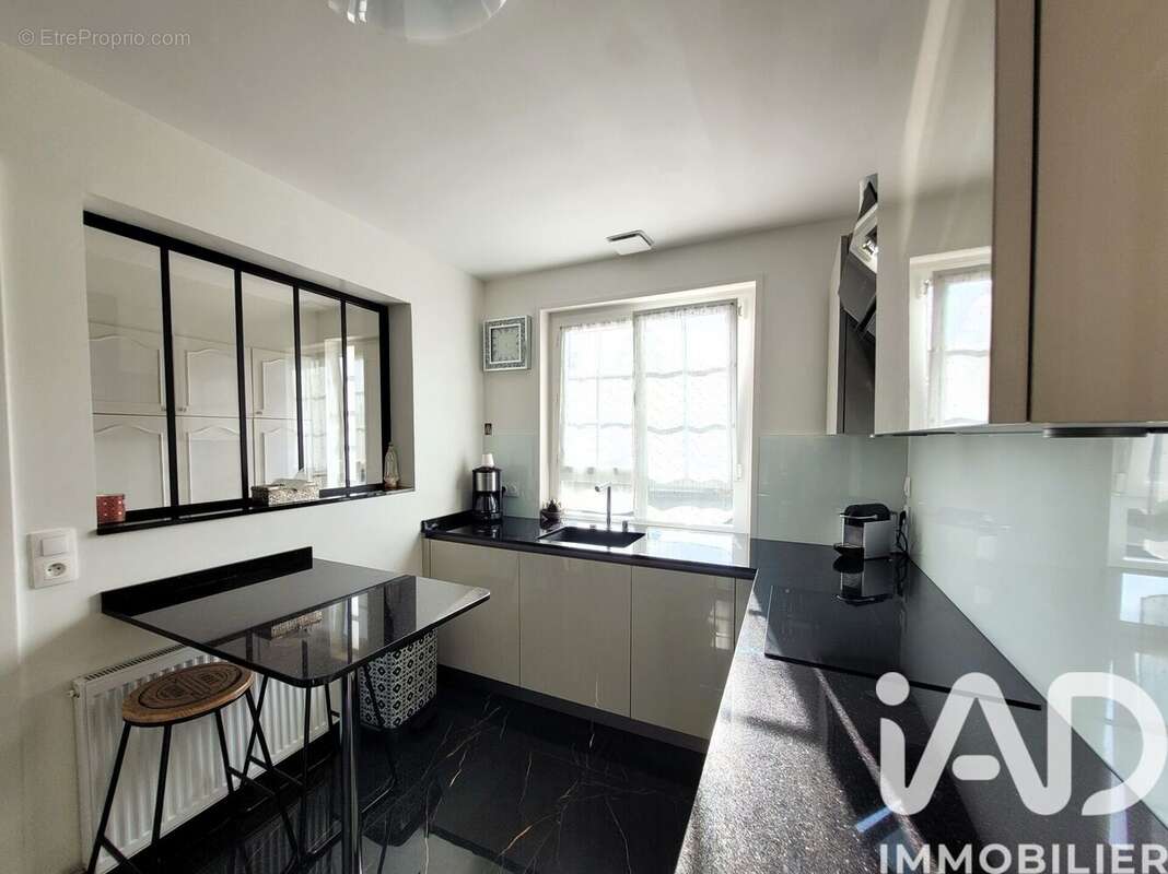 Photo 2 - Maison à CERNAY-LA-VILLE