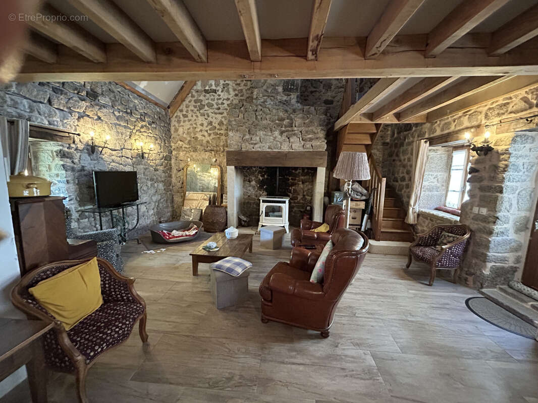Maison à Meymac en Corrèze - photo 4
