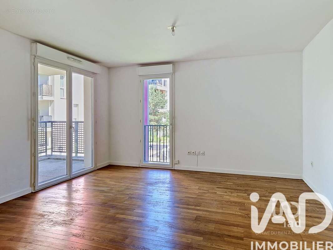 Photo 9 - Appartement à RIS-ORANGIS