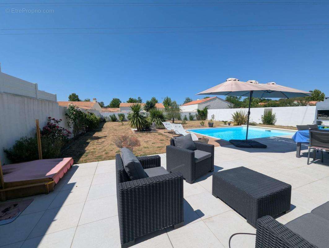 CHALLANS, Maison, 109 m2, 4 chambres, piscine - photo 9