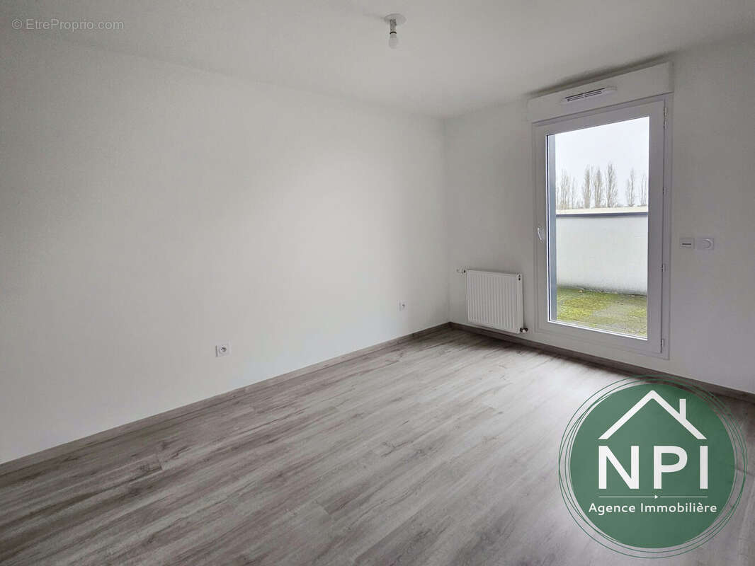 Appartement à VAUX-LE-PENIL