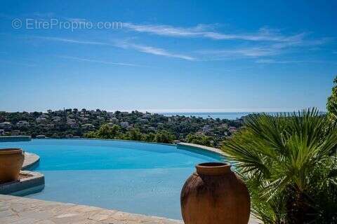 Maison 249 m² à Sainte-Maxime  - photo 3