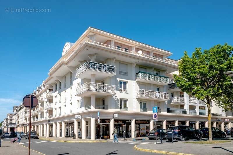 Appartement à BUSSY-SAINT-GEORGES