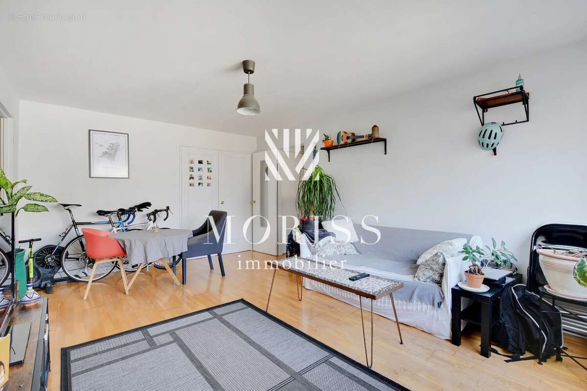 Appartement à PARIS-19E