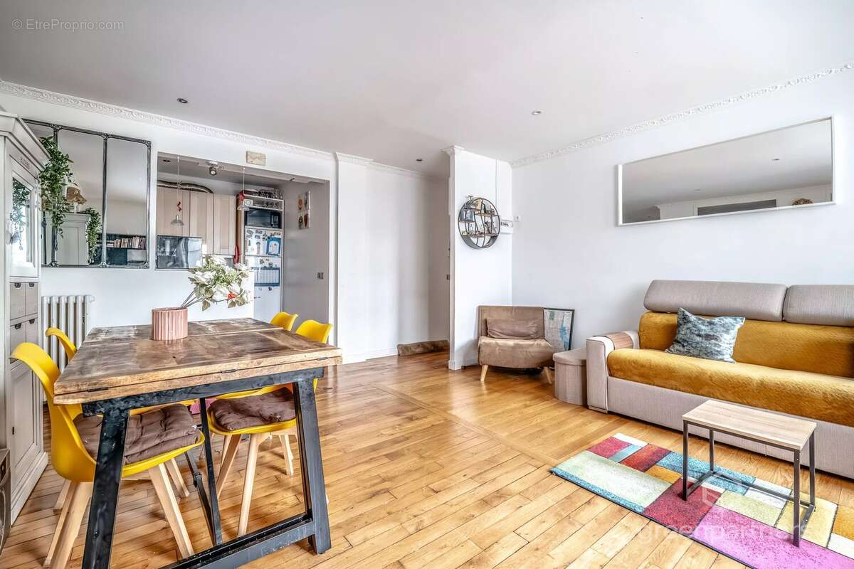 Appartement à PARIS-15E