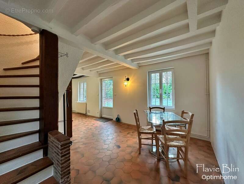 Maison à DAMVILLE