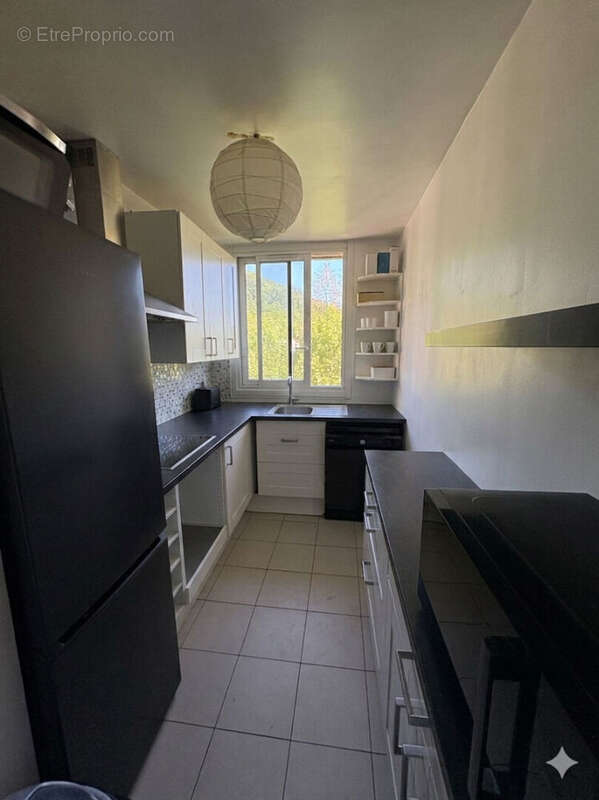Appartement à BUC