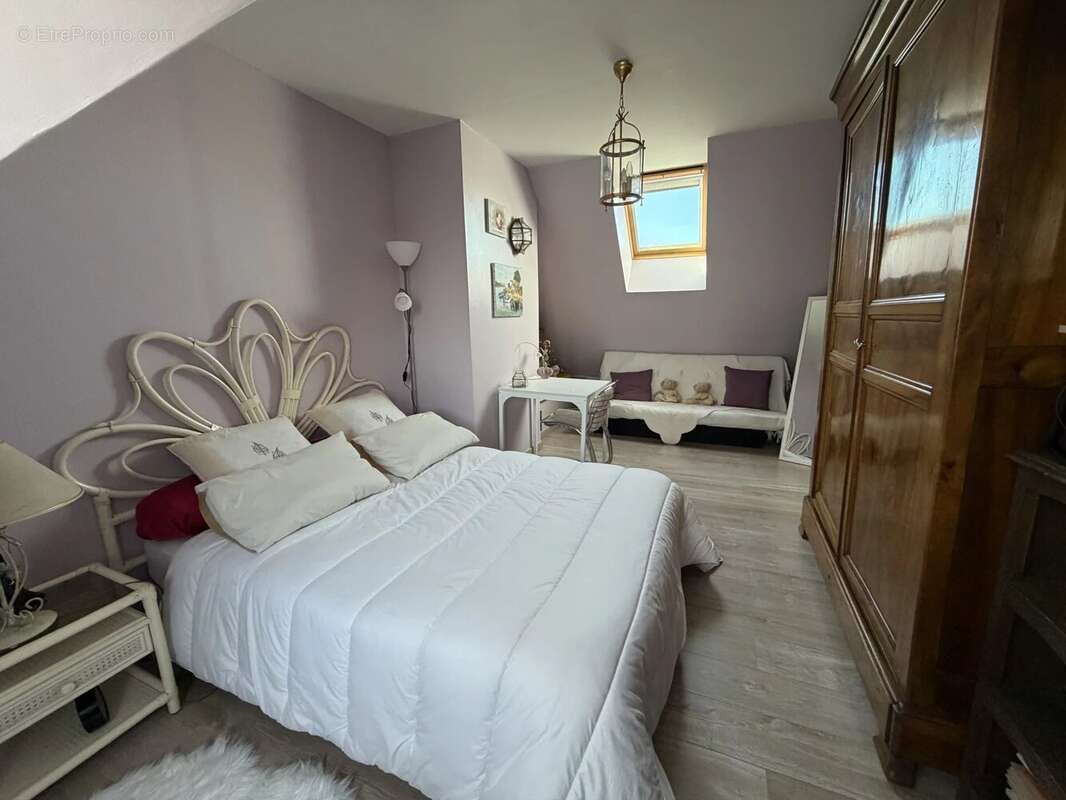 Maison à CHARBUY