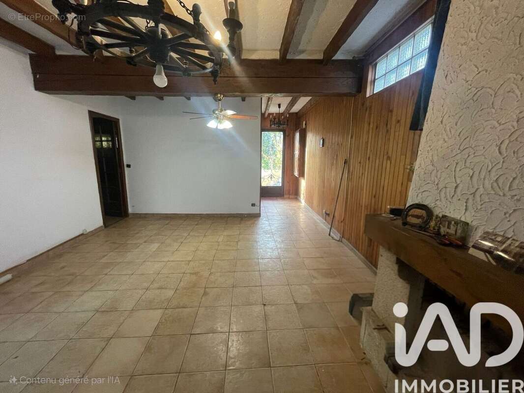 Photo 2 - Maison à COULOMMIERS