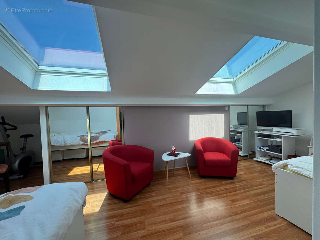 Appartement à SAINT-MAUR-DES-FOSSES