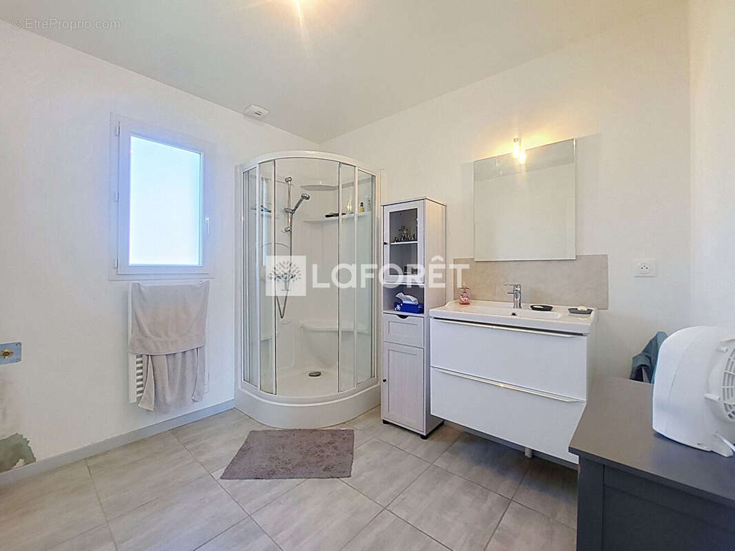 Maison Le Thuit De L Oison 4 pièce(s) 80 m2 - photo 9